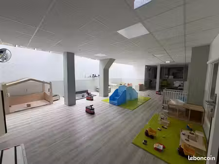 boutique 280 m² choisy le roi