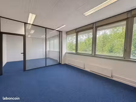bureaux 100 m²