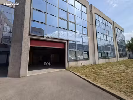 local d'activité 232 m²