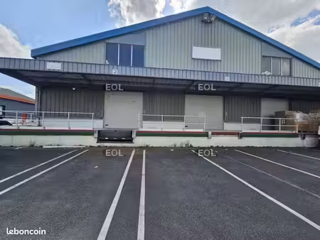 local bureaux 1 000 m²