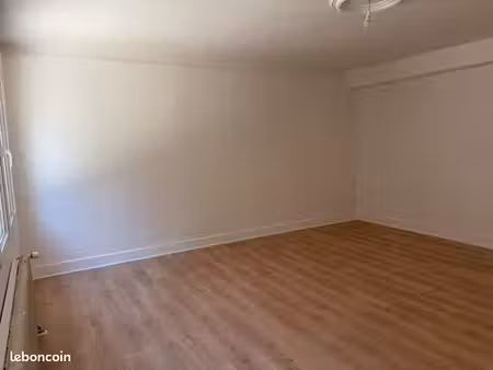 ? à louer – appartement f4 avec terrasse – centre ville bayeux