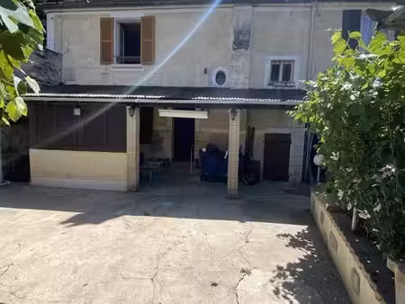 maison 8 pièces 182 m²