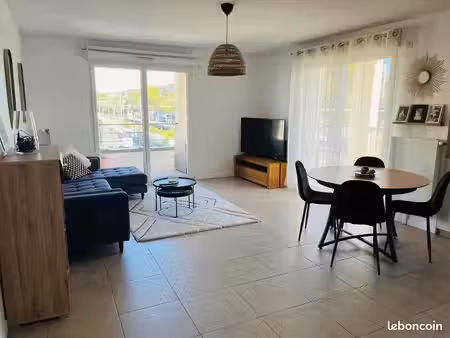 vends appartement t4
