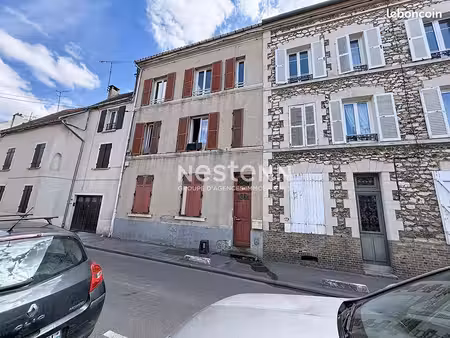immeuble 8 pièces 170 m²
