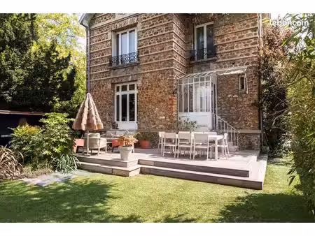 maison 6 pièces 157 m²