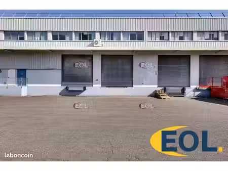 local industriel 1 357 m²