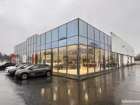 local commercial 458 m² persan