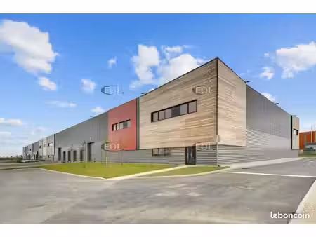 local d'activité 3 149 m²