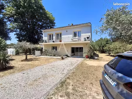 maison 7 pièces 165 m²