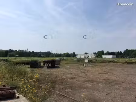 terrain 10 000 m² persan