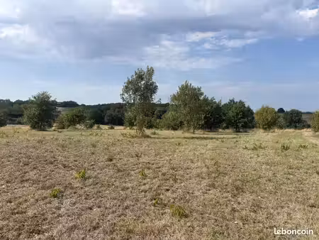 terrain 2489 m² thénac