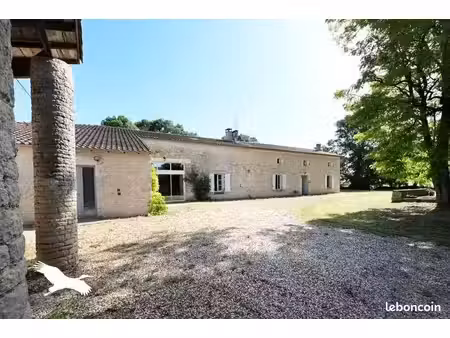 longère 11 pièces 390 m²