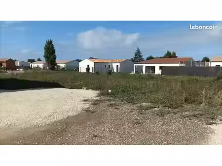 terrain 620 m² saint porchaire