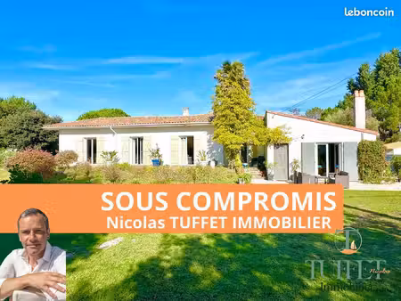maison 9 pièces 220 m²