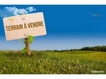 terrain 781 m² saint-benoît