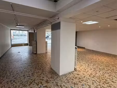 local commercial 173 m² – centre-ville de semur-en-auxois – très bon emplacement