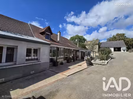 maison familiale 7 pièces 217 m²