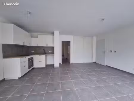 appartement 3 pièces 64 m²