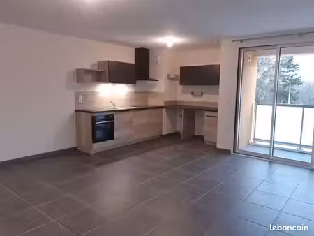 appartement 3 pièces 65 m²