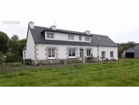 propriété avec hangar sur 2 hectares