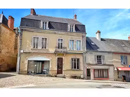 immeuble 9 pièces 238 m²