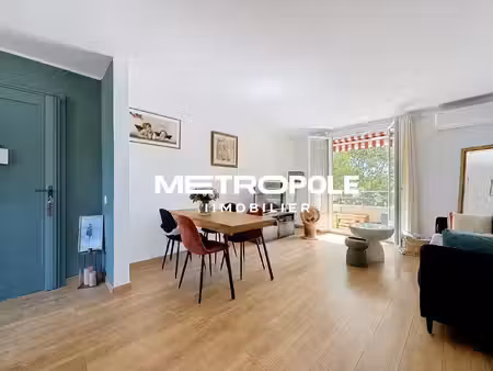 superbe t3 moderne avec terrasse et parking