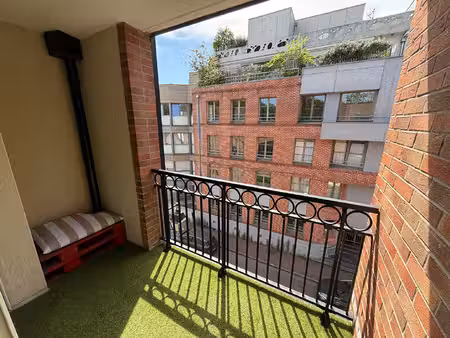 vieux lille type 2 avec balcon et garage