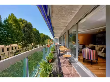 ile de la jatte - écrin de verdure en bord de seine - 2 chambres - balcon