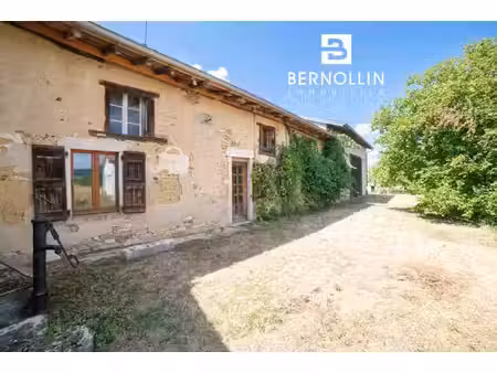 ferme de charme de 105 m2 en partie rénovée avec dépendances