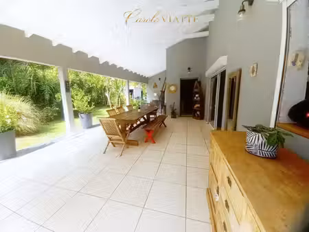 villa t5 & maison t3  piscine  a vendre abymes proche gosier et chu