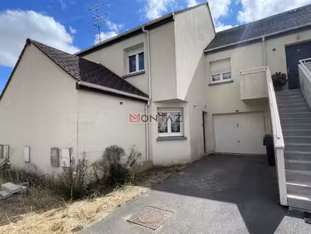 à proximité des écoles et des commerces appartement duplex