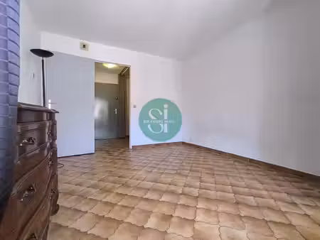six fours - studio avec loggia