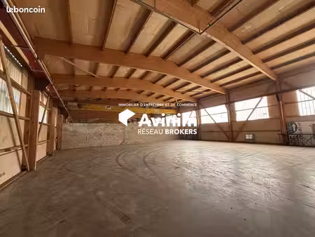 local 1337 m² vuillecin