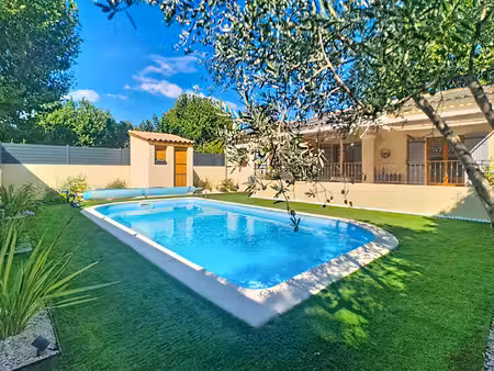 charmante maison de plain pied à vendre monteux 4 pièces avec piscine