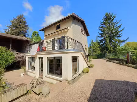 maison de 118 m² - 4 pièces - saint genis laval