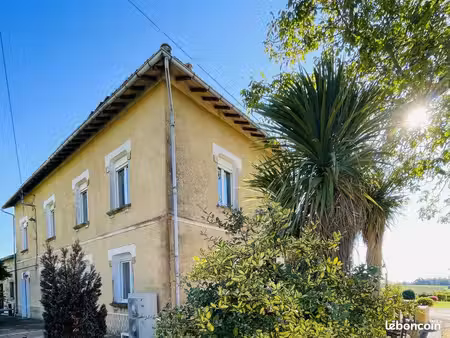 maison  dependances et vignes
