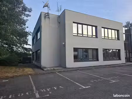 à louer – bureaux 200 m² – école-valentin (25)