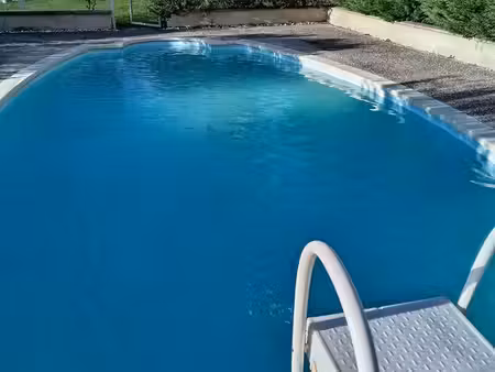 maison sans travaux  piscine  double garage  parc - 259000 euro