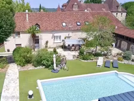 chalet 10 pièces 200 m²