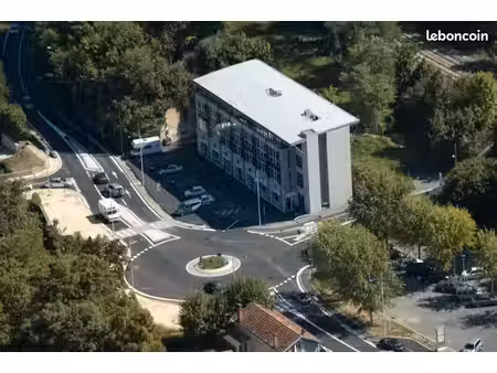 local de 400m2