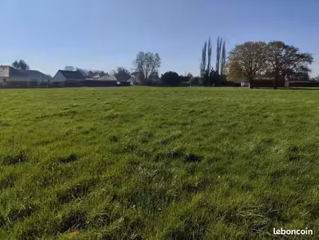 terrain 1 110 m² crestot