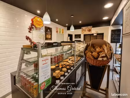 local commercial 200 m²
