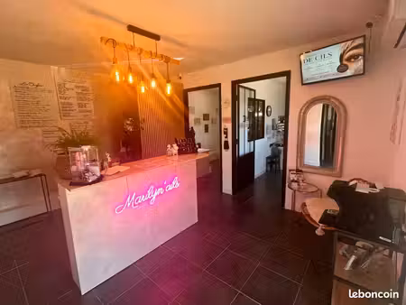 cabine / local professionnel