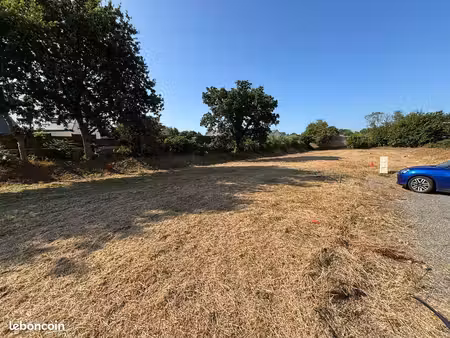 terrain 409 m² lesneven