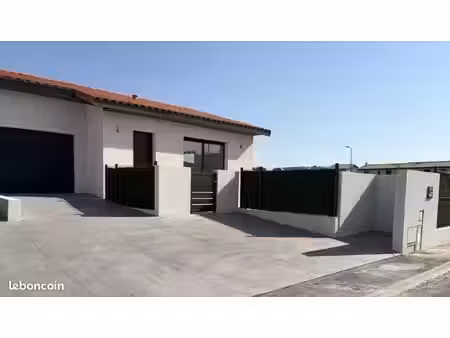 villa 4 pièces 90 m²