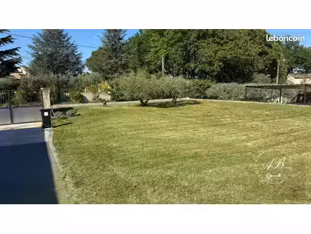 terrain 300 m² saint genies de malgoires