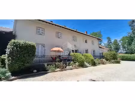 maison bourgeoise 9 pièces 260 m² à vendre / acheter bourg-en-bresse 01000 ? | era immobil