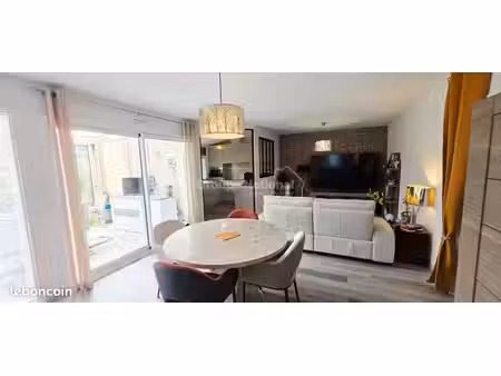 appartement 3 pièces 77 m²