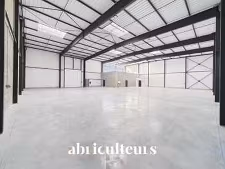 vente bureaux et commerces à chartres (28000) : à vendre / 755m² chartres