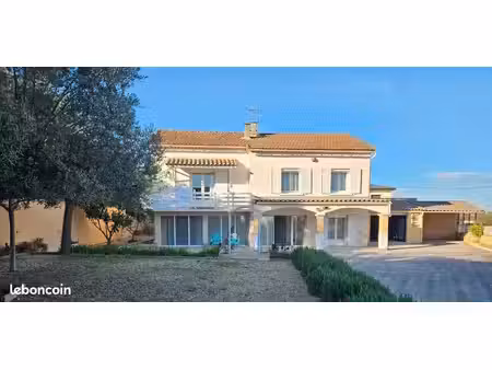 maison traditionnelle 168m² sur terrain de 800m²